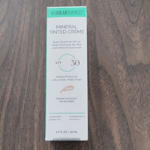 Mineral Tinted Crème SPF 30 - Green